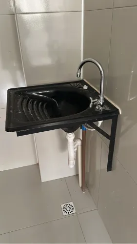 PIA COM TORNEIRA