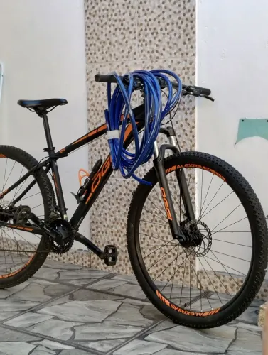 Bicicleta MTB OGGI Aro 29 - Alumínio - Freio a Disco
