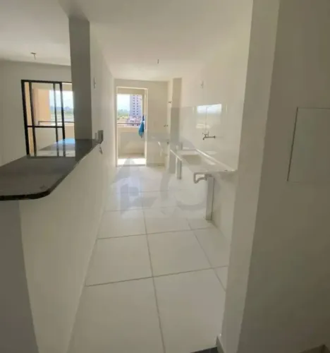 Apartamento no Condomínio Golden Village Residence com 2 Quartos, Garagem e Lazer Completo