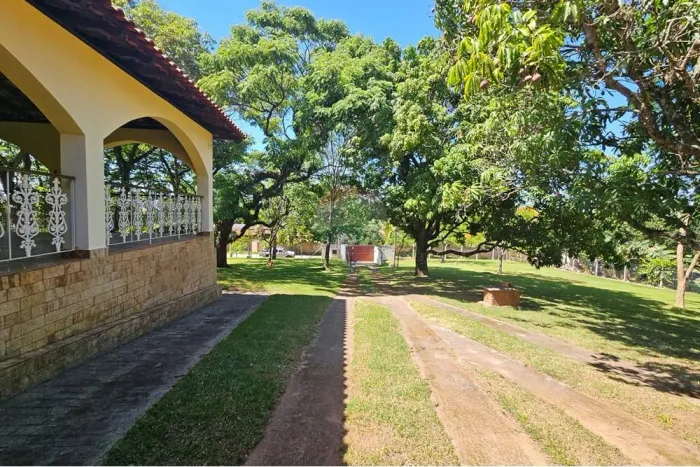 Chácara no Condomínio Terras de Santa Elizabeth em Itú, terreno de 2.747m² com 250m² const