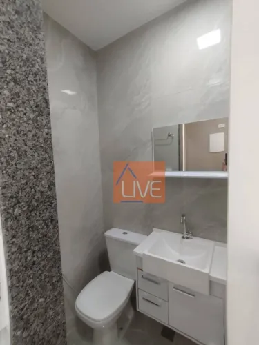 LIVE VENDE: Excelente apartamento, 2 quartos, 1 suíte, 80m², não tem vaga.