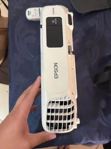 Projetor Epson powerlite x24+