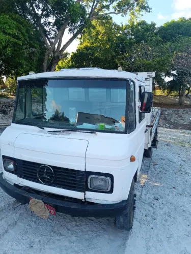 Mercedes 608 toda boa ZAP *08