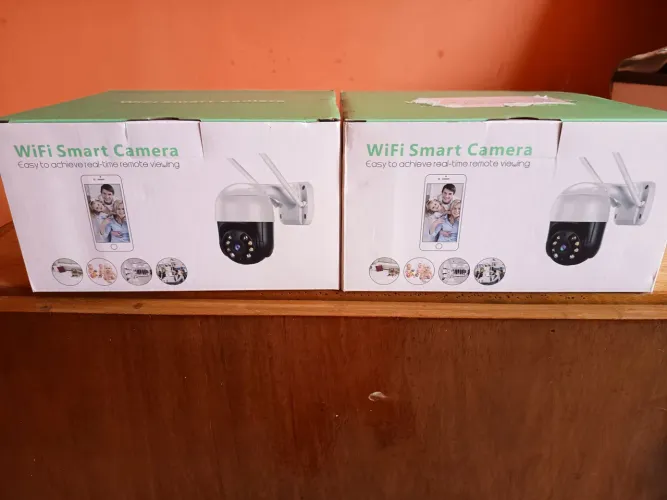 Vendo duas câmeras de segurança.