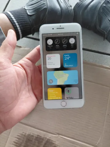 iPhone 8 Plus