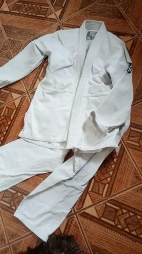 Vende-se Kimono de Jiu-jitsu 