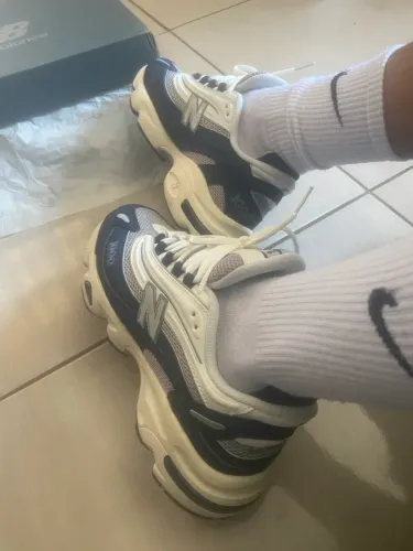 Vendo tênis new balance 1000 novo n39/40 na caixa tem nota propostas