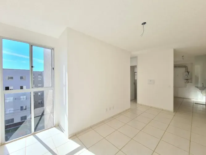 Apartamento de 02 quartos em Nova Iguaçu