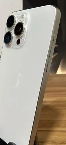 iPhone 15 pro Max 1 tera