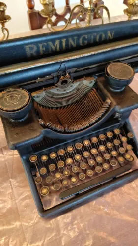 Máquina de Escrever da marca Americana REMINGTON década de 60