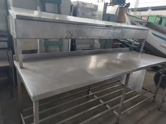 BANCADA EM AÇO INOX. 2,40X0,80