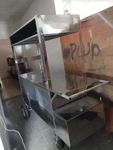 Carrinho de bolos " lanches" 