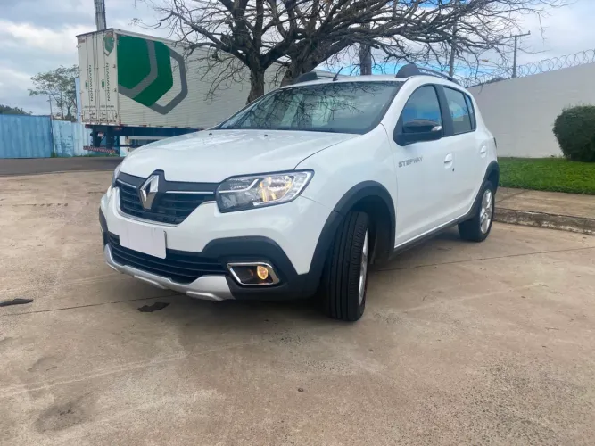 Renault Stepway Zen Flex 1.6 16V Mec. 2024