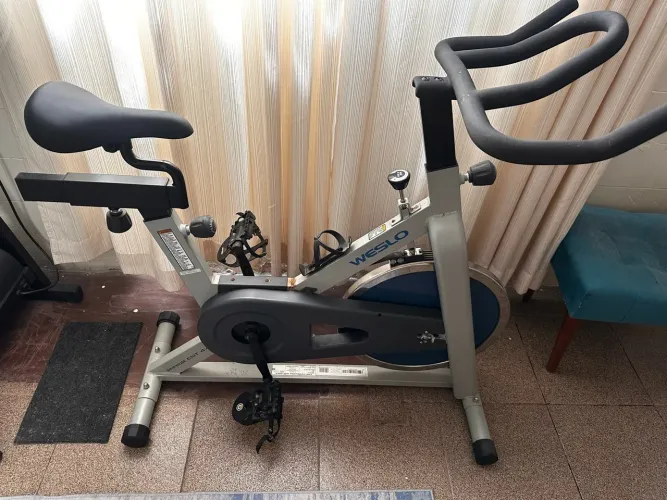 Bike Ergométrica Spinning Weslo Pursuit CST4.4