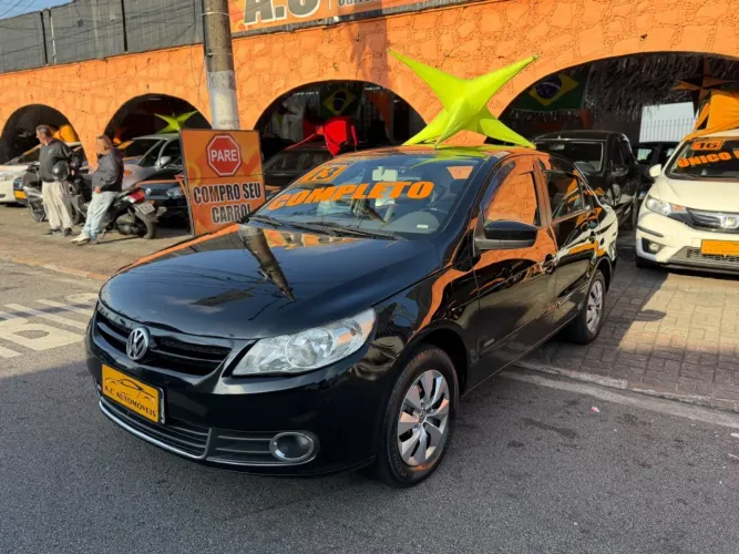 Volkswagen Voyage 1.0/1.0 City MI Total Flex 8V 4P 2013