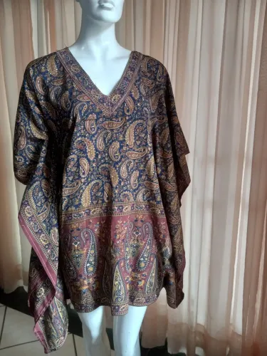 Blusa indiana seminova conservada
