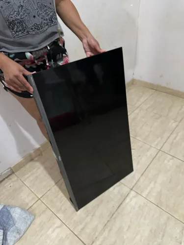 Tv smart 32 full hd borda infinita