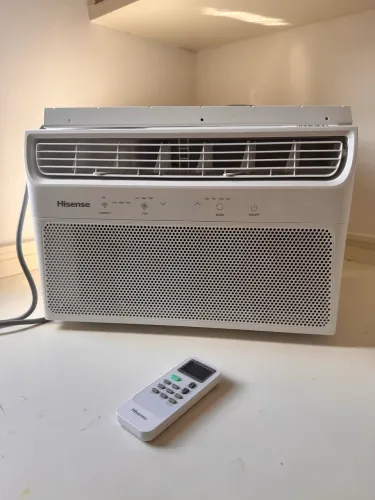 Ar condicionado de janela marca Hisense, 10.000 BTUs