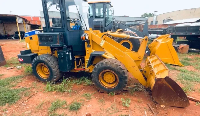Pá Carregadeira SEM 618D ano 2021 com 5.000 horas, em SP