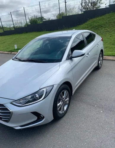 Hyundai Elantra 2.0 16V Flex Aut. 2018