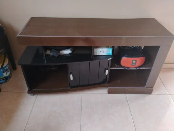 Vendo Rack de madeira para smartv 