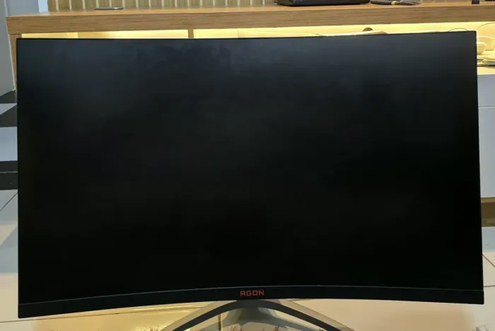 Monitor Gamer AOC AGON 31.5 165Hz RGB