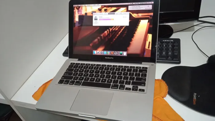 MacBook Pro 2011 8GB RAM SSD 240GB