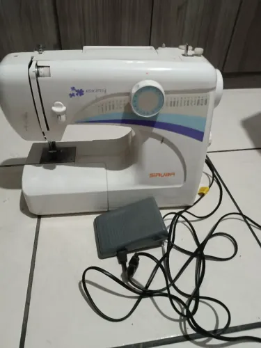 vendo máquina de costura Zig Zag