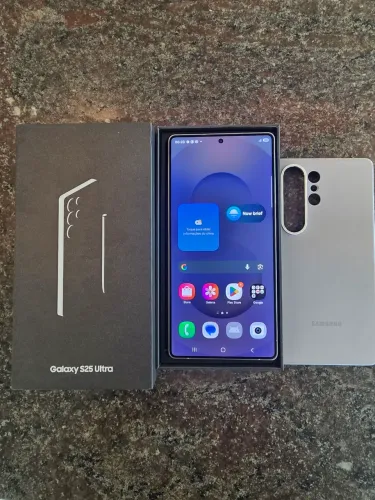 Samsung Galaxy S25 Ultra na Garantia até fev/27