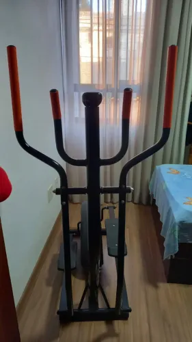 Elíptico seminovo