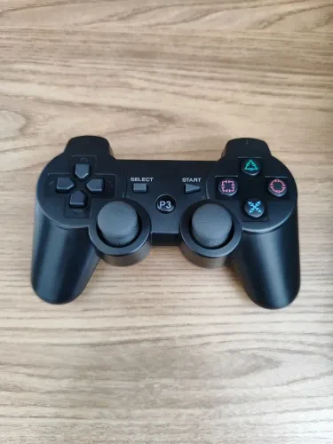 Controle de PS3 paralelo primeira linha. Pouquíssimo usado.