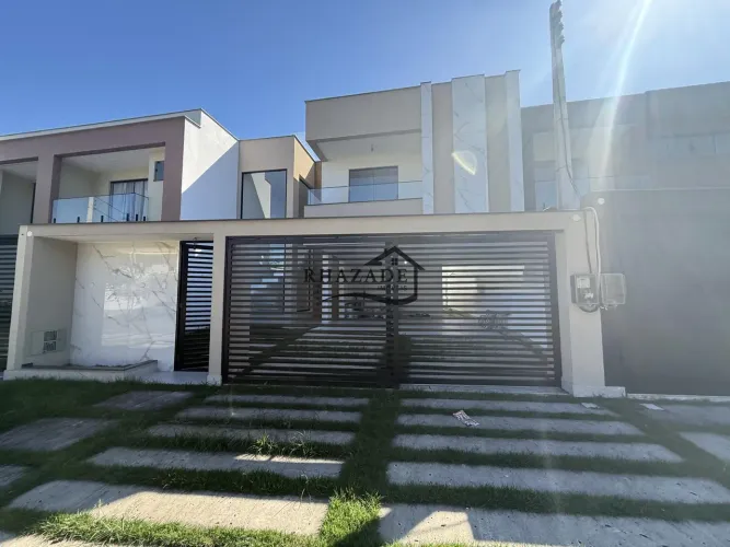 Casa duplex recém construída alto padrão 3 suítes em Camboinhas/Niterói.