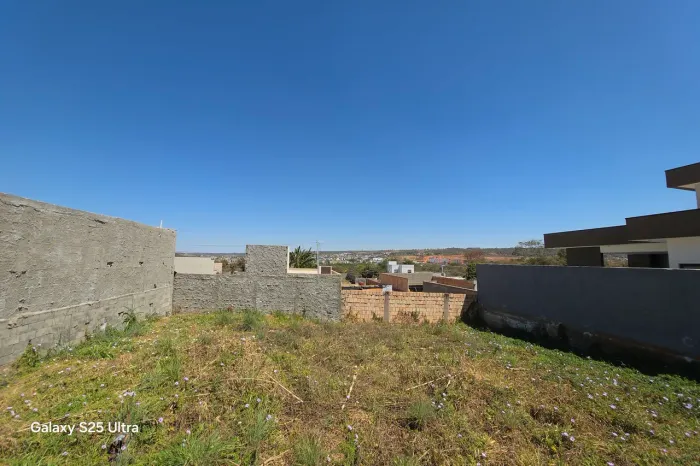 Lote instância dos Ipês Jardim Botânico