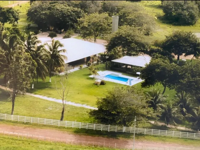 The One Imob apresenta: Fazenda de alto luxo, 713 Hectares, heliponto, açudes, mansao com 