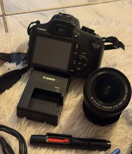 Canon T5 Com Acessórios