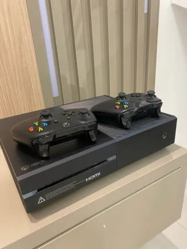 XBOX ONE - 2 CONTROLES 