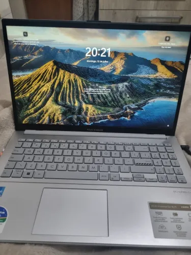 Notebook usado apenas 5 meses