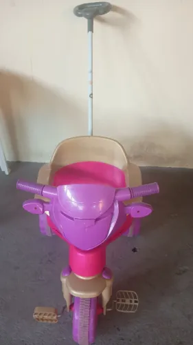 Triciclo infantil