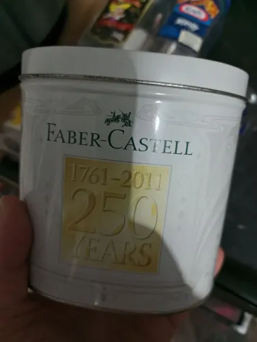 Lata Faber Castel 250 anos