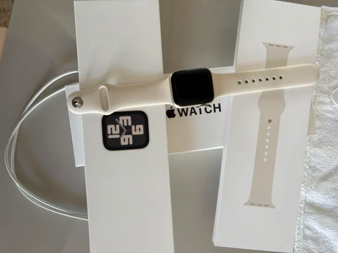 Apple Watch SE (2ª geração) - 40m cor estelar