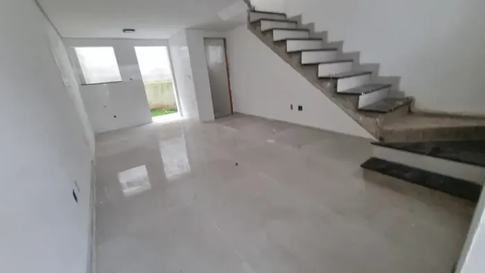Casa geminada com 03 quartos e 03 banheiros-Jardim Leblon em BH / MG