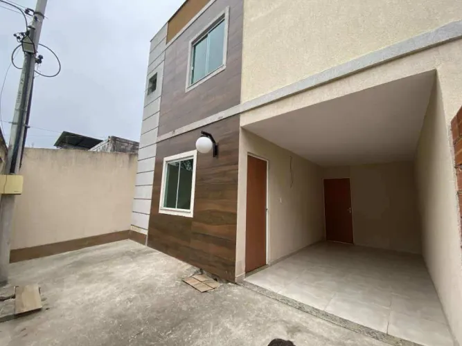 Casa à venda Rua Vieira do Nascimento, Realengo, Rio de Janeiro - R$ 340.000