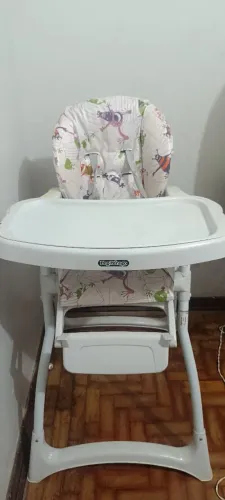 Cadeirão de alimentação