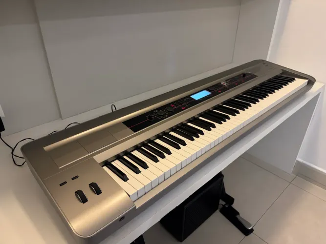 Korg Kross Platinum 88 Teclas Impecável + Bag Luxo + Fonte Original