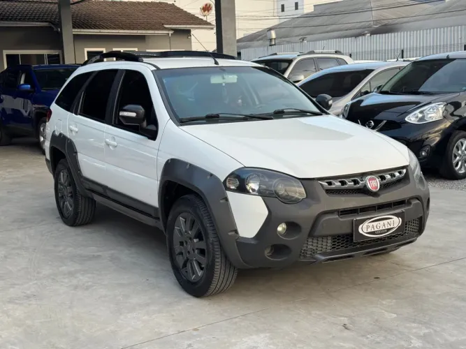 Fiat Palio Weekend Adventure Locker 1.8 Flex 2020