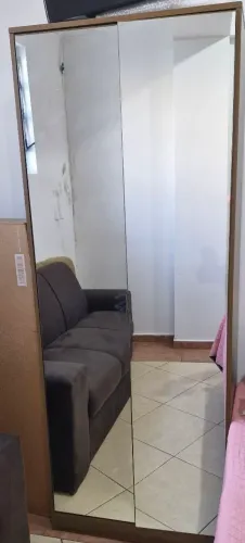 Sapateira com espelho