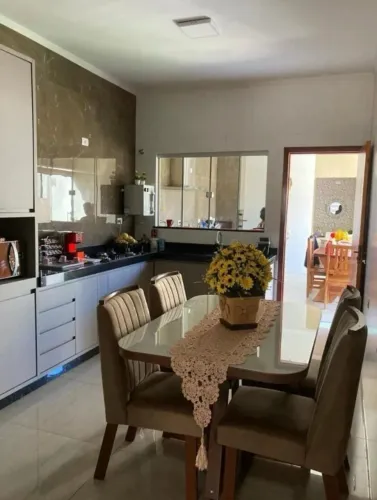 Repassando casa aqui no Todos os Santos, em Montes Claros 