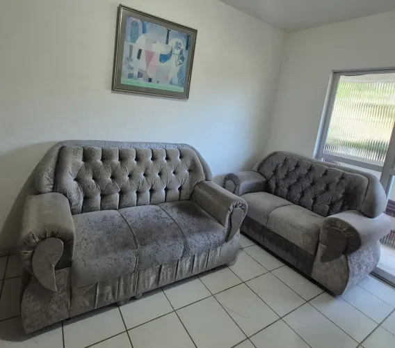 Conjunto de sofá - 3 e 2 lugares