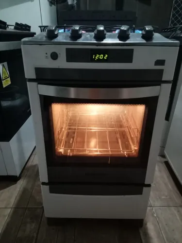 Fogão Brastemp 4 Bocas Automático com Timer e Luz de Forno - Completo!