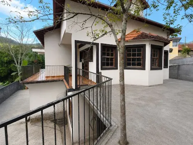 Casa com 7 dormitórios à venda, 450 m² por R$ 1.500.000,00 - Cônego - Nova Friburgo/RJ